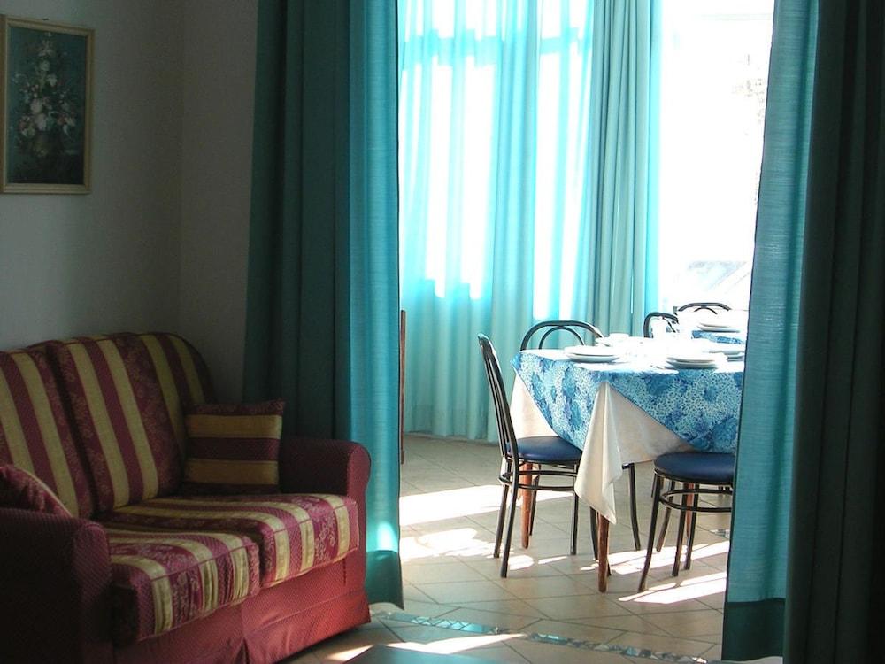Hotel Savina Rimini Kültér fotó